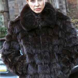 Women’s Elegant Dark Brown Fur Bomber Jacket size 8-10 excellent condition